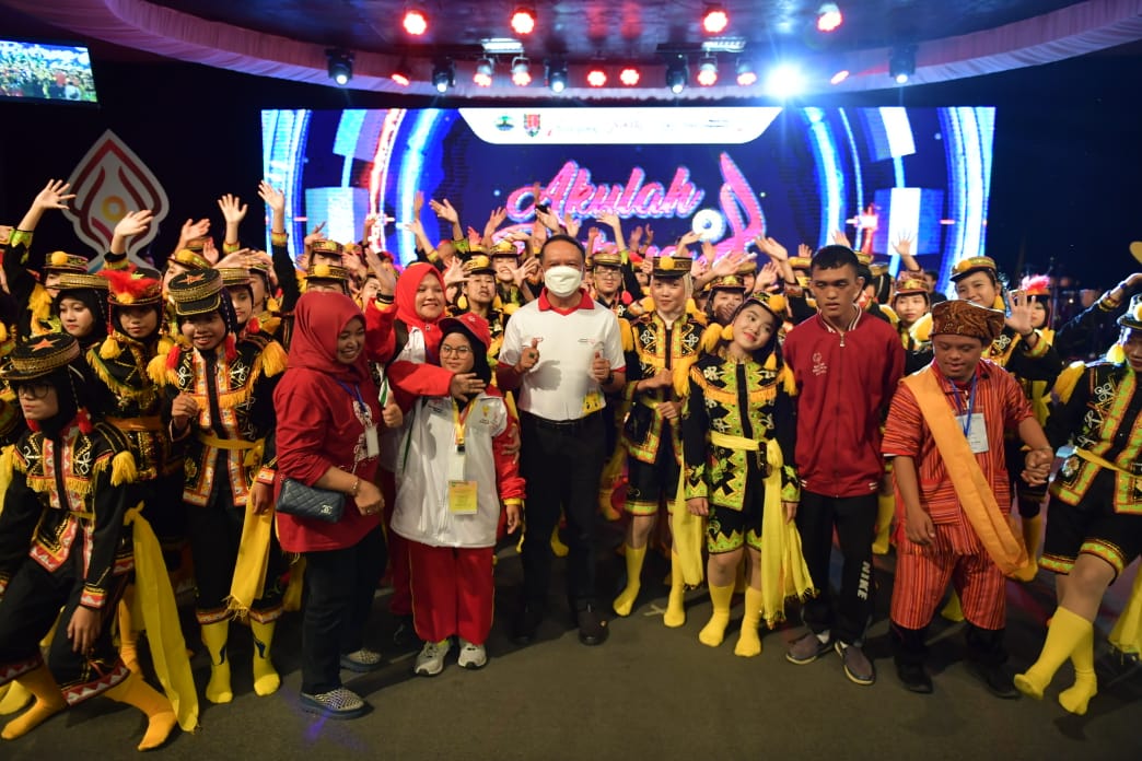 4883Apresiasi-Prestasi-Atlet-SOIna–Menpora-Amali–Kalian-Semua-Membanggakan-Bagi-Negeri-Ini